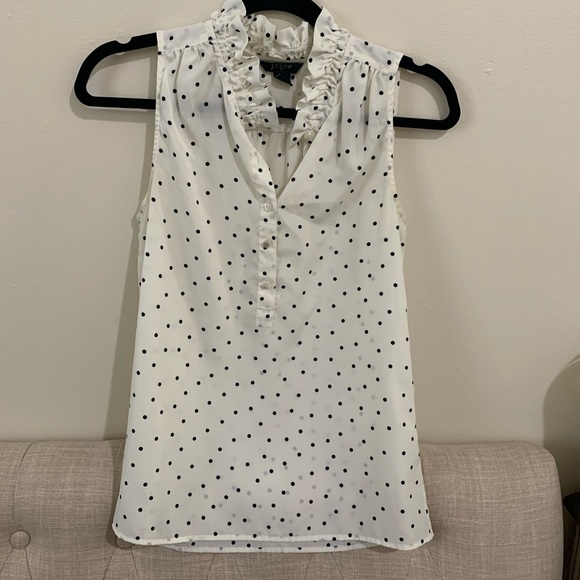 Cute polka dot sleeveless blouse - Picture 1 of 3
